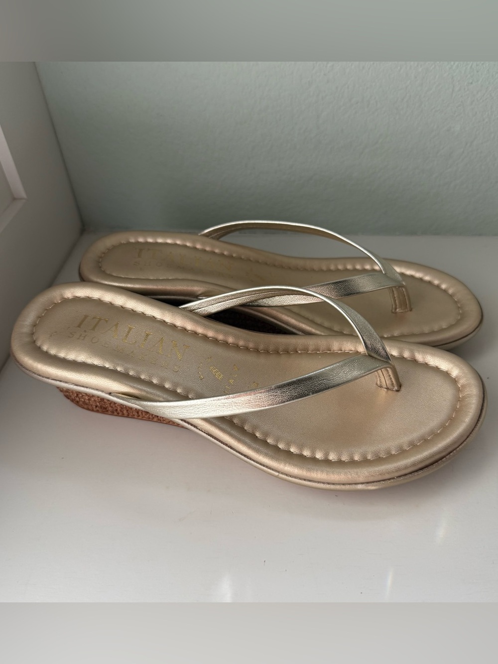 Leather Thong Gold Wedge Sandals - Picture 4 of 8